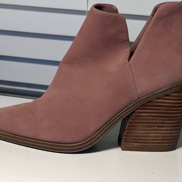 Vince Camuto Gigietta ankle bootie Size 8.5 - Picture 9 of 16